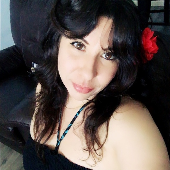 Meet your Posher, Bella - Picture 8 of 8